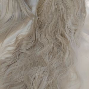 18' wavy platinum  lace front wig